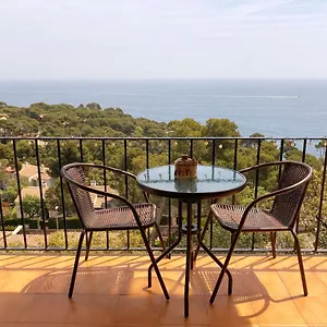 wonderful-apartment-with-outstanding-views-calella.catalonia-hotels.com/